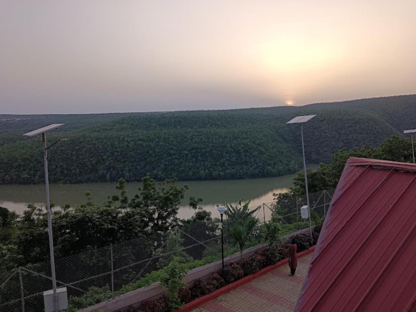 Hotel Haritha , Eegalapenta Srisailam Exteriör bild