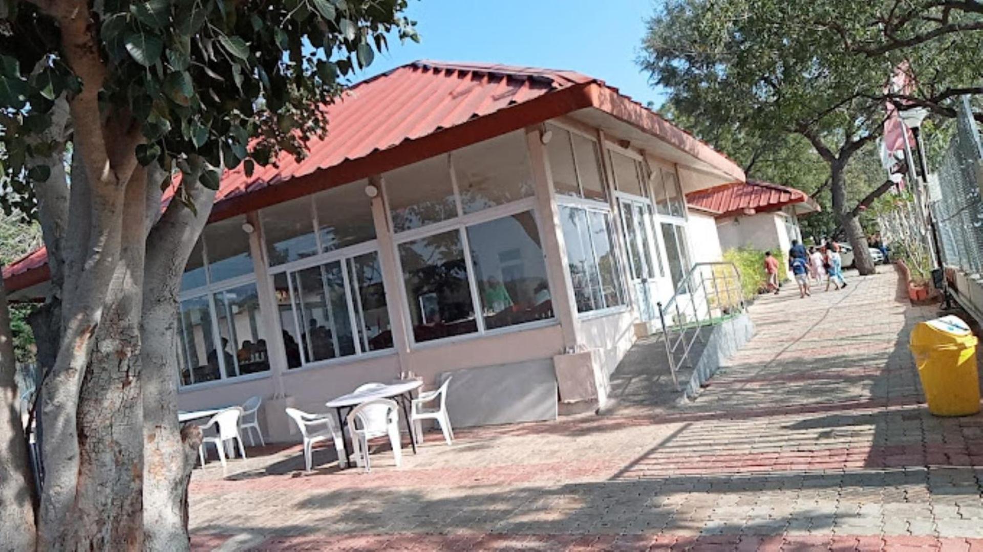 Hotel Haritha , Eegalapenta Srisailam Exteriör bild